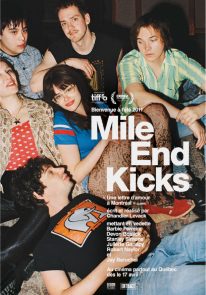 Poser pour Mile End Kicks