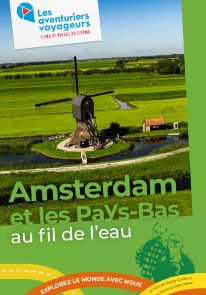 Poser pour Les Aventurier voyageurs – Amsterdam et les Pays-Bas, au fil de l’eau