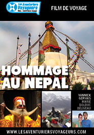 Poser pour Les Aventuriers Voyageurs – Hommage au Népal