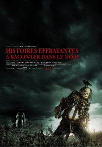 Poser pour Histoires effrayantes à raconter dans le noir